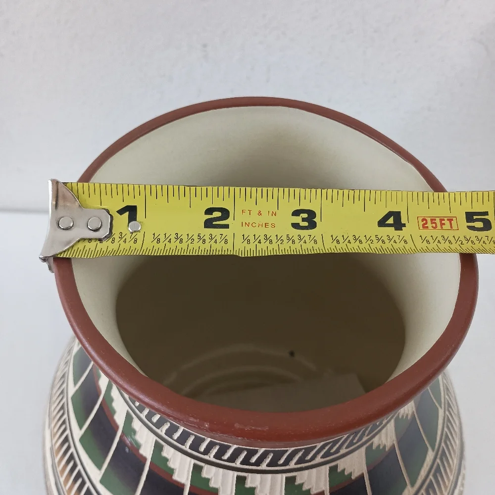 Signed Travis Williams Shoshone-Navajo Pottery - Picture 10 of 11